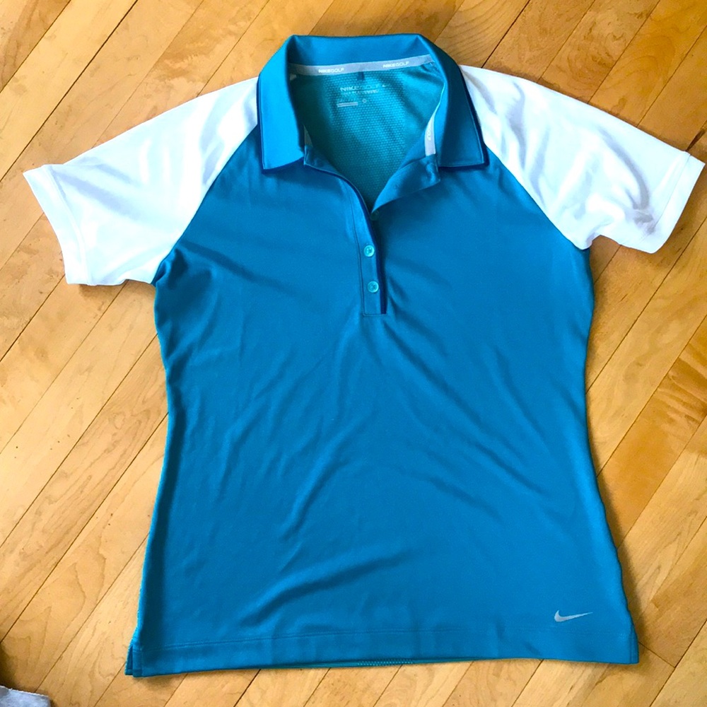 Women’s Nike Golf 🏌️‍♀️ Shirt sz Medium - pretty teal color